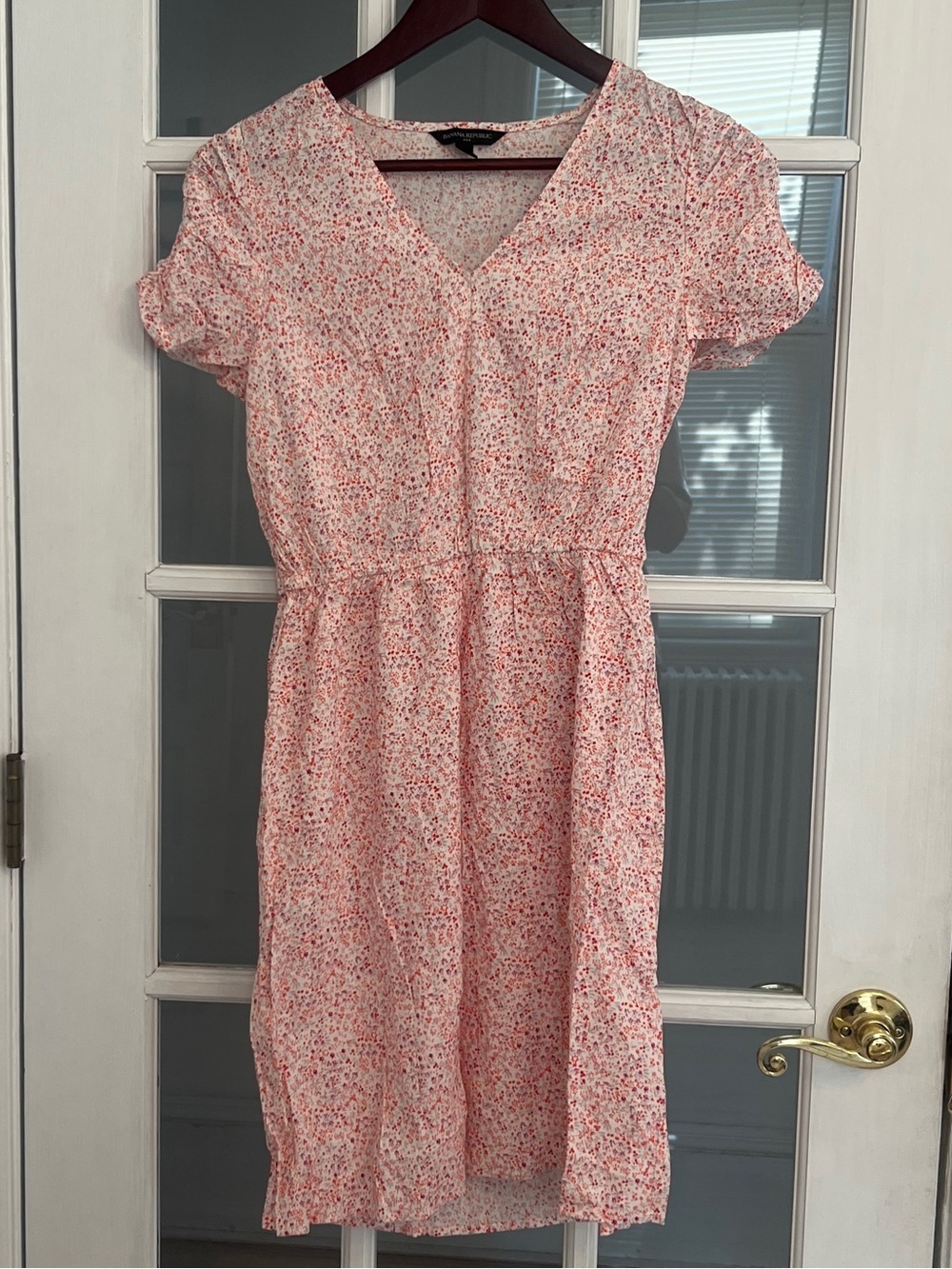 BANANA REPUBLIC Women's Pink Floral Print Short Sleeve V-Neck Dress Size XS